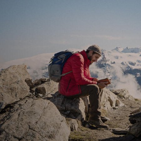 7_Luca_Marinelli_as_Pietro_in_LE_OTTO_MONTAGNE