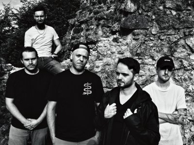 FallenApart ©FallenApart