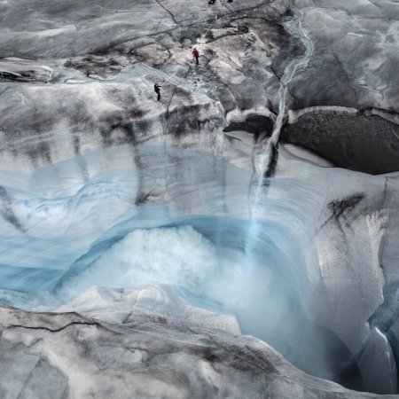 Into the Ice © Lars H. Ostenfeld