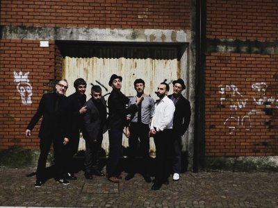 THE BLUEBEATERS 2